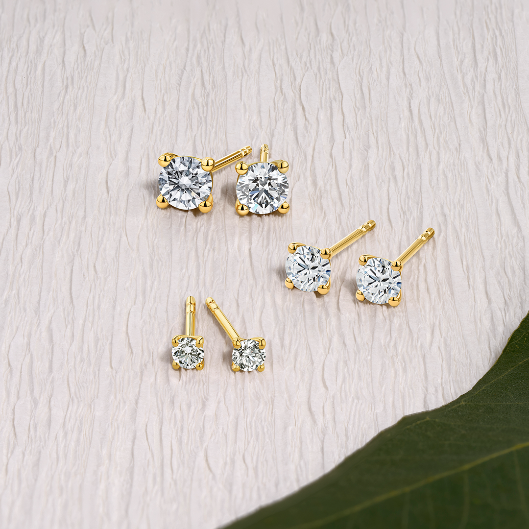 Buy Small Diamond Studs Earring | kasturidiamond.com